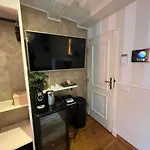 Otel The Smallest In