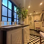 The Smallest In Otel Amsterdam