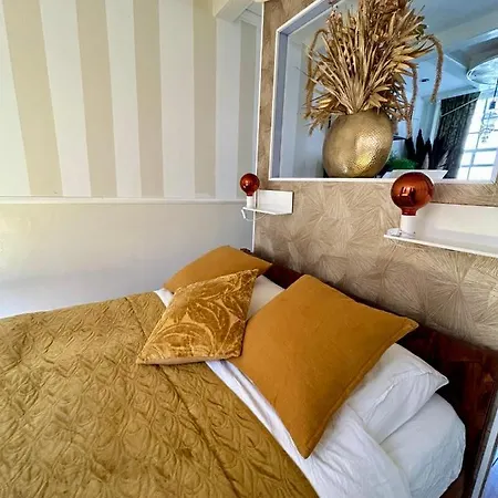 The Smallest In Hotel