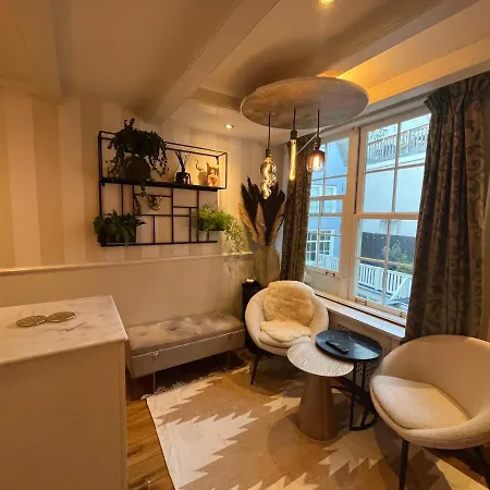 The Smallest In Amesterdão