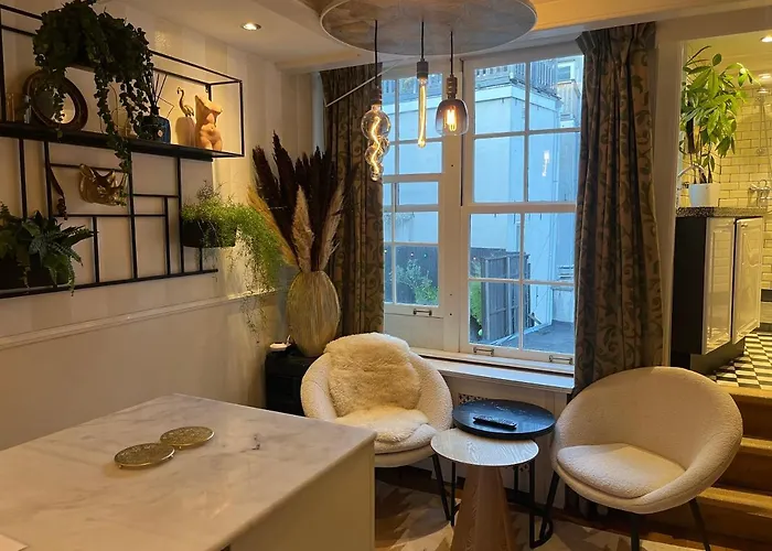 The Smallest In Amesterdão