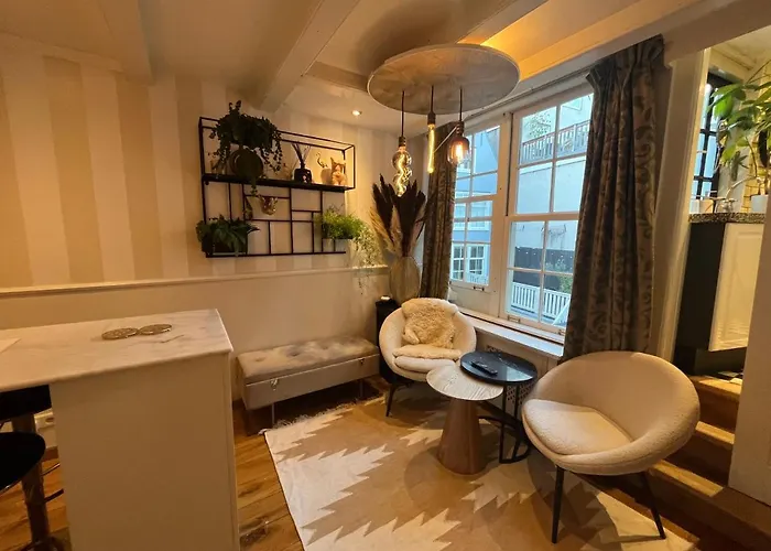 The Smallest In * Amesterdão