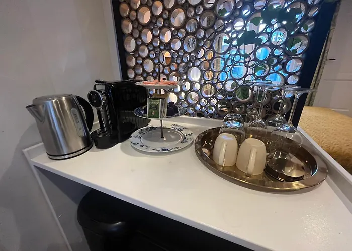 Hotel The Smallest In *