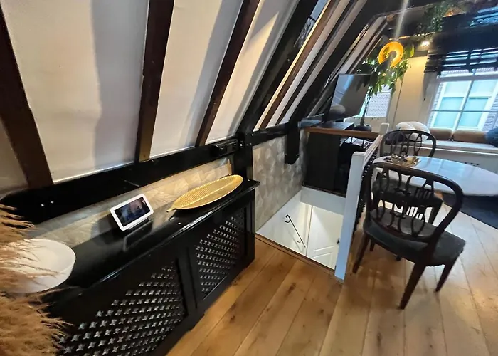 The Smallest In * Amesterdão