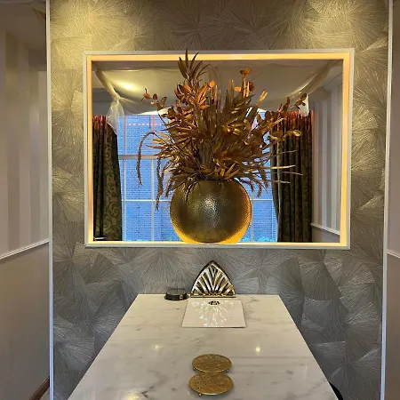The Enlightened House Luxury * Amsterdam
